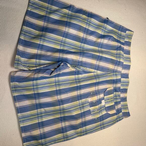 vineyard vines plaid board shorts size 40 - Picture 6 of 7